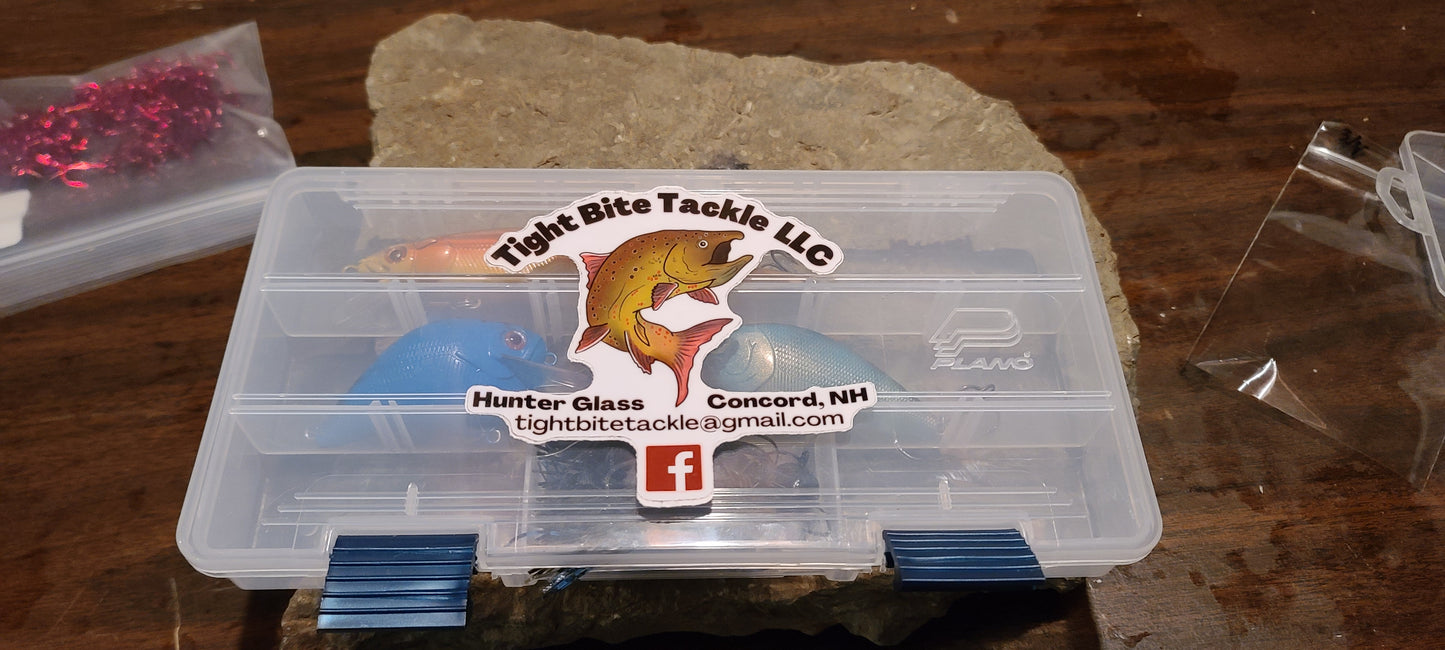 LOADED BOXES W/ TACKLE TRAY & STICKER image 2